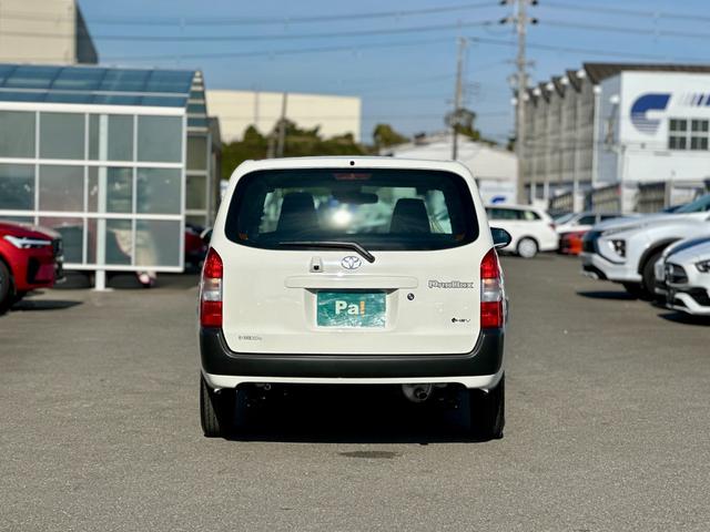 プロボックス ハイブリッドGL 登録済未使用車・セーフティセンス・バックカメラ・スペアタイヤ・AC100V/100W・ドアバイザー・フロアマット(11枚目)