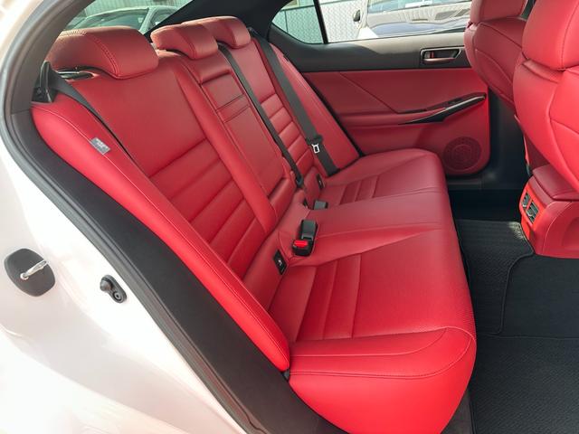 ＩＳ ＩＳ３５０　Ｆスポーツ　本革スポーツシートセット・パノラミックビューモニター・三眼フルＬＥＤヘッドランプ・オレンジブレーキキャリパー・ナビＴＶ・ＥＴＣ２．０・シートヒーター＆ベンチレーション・パワーシート・ドライブレコーダー（50枚目）
