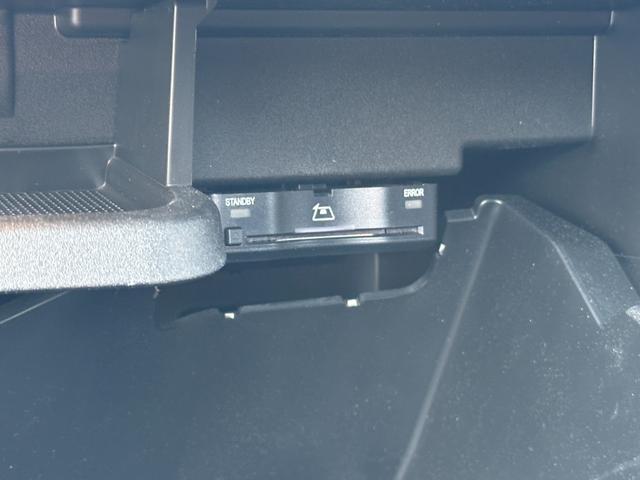 EQB EQB250+ AMGラインパッケージ パノラミックスライディングルーフ・ドライビングアシスタンスPKG・パワーシート・シートヒーター・ナビTV・ETC・360°ビューモニター・カープレイ・パワーバックドア・充電ケーブル・メーカー保証(54枚目)