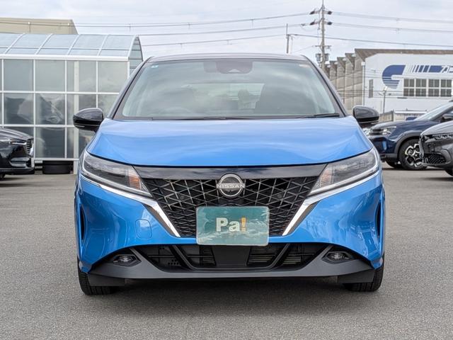 ノート Ｘ　ユーザー様買取車・ＬＥＤヘッドライト・ＬＥＤフォグランプ　・社外アルミホイール・ブラックルーフ・ブラックドアミラー・全方位運転支援システム・インテリジェントキー・スペアキー・禁煙車・保証継承（7枚目）