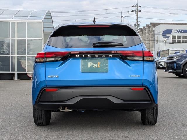 ノート Ｘ　ユーザー様買取車・ＬＥＤヘッドライト・ＬＥＤフォグランプ　・社外アルミホイール・ブラックルーフ・ブラックドアミラー・全方位運転支援システム・インテリジェントキー・スペアキー・禁煙車・保証継承（15枚目）
