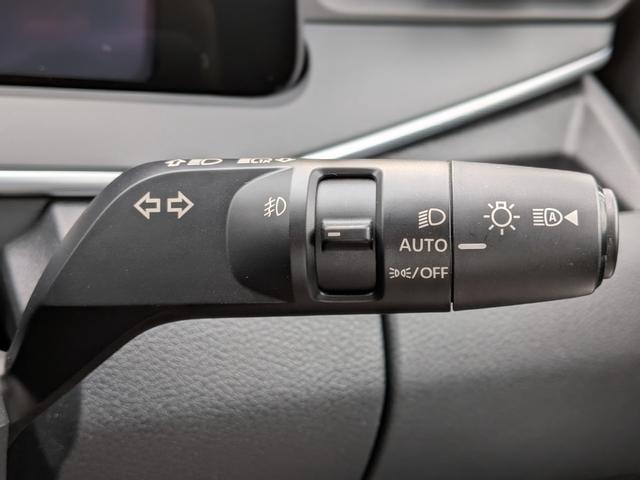 ノート Ｘ　ユーザー様買取車・ＬＥＤヘッドライト・ＬＥＤフォグランプ　・社外アルミホイール・ブラックルーフ・ブラックドアミラー・全方位運転支援システム・インテリジェントキー・スペアキー・禁煙車・保証継承（27枚目）