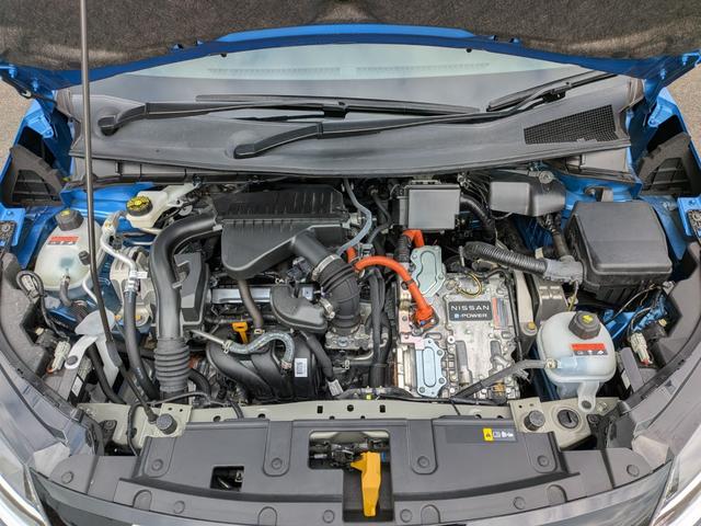 ノート Ｘ　ユーザー様買取車・ＬＥＤヘッドライト・ＬＥＤフォグランプ　・社外アルミホイール・ブラックルーフ・ブラックドアミラー・全方位運転支援システム・インテリジェントキー・スペアキー・禁煙車・保証継承（52枚目）