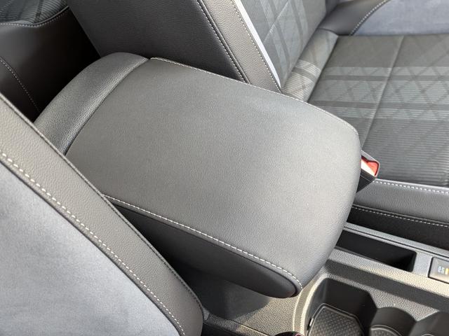 T-ロック TDI Rライン ETC2.0・360度ドライブレコーダー・ナビ・バックカメラ・純正フロアマット・(前)シートヒーター・電動リアゲート・禁煙車・ルーフレール(40枚目)