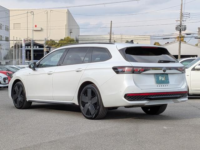 パサート eハイブリッド Rライン レザーシートPKG・DiscoverProMax・ETC2.0・アラウンドビューカメラ・オールインS・パワーシート・シートベンチレーション・ハンズフリーパワーバックドア・スペアキー・禁煙車・保証継承(16枚目)