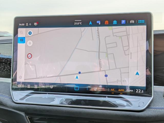 パサート eハイブリッド Rライン レザーシートPKG・DiscoverProMax・ETC2.0・アラウンドビューカメラ・オールインS・パワーシート・シートベンチレーション・ハンズフリーパワーバックドア・スペアキー・禁煙車・保証継承(30枚目)