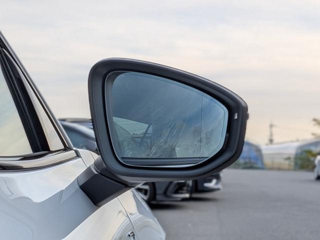 パサート eハイブリッド Rライン レザーシートPKG・DiscoverProMax・ETC2.0・アラウンドビューカメラ・オールインS・パワーシート・シートベンチレーション・ハンズフリーパワーバックドア・スペアキー・禁煙車・保証継承(35枚目)