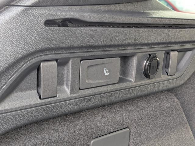 パサート eハイブリッド Rライン レザーシートPKG・DiscoverProMax・ETC2.0・アラウンドビューカメラ・オールインS・パワーシート・シートベンチレーション・ハンズフリーパワーバックドア・スペアキー・禁煙車・保証継承(57枚目)