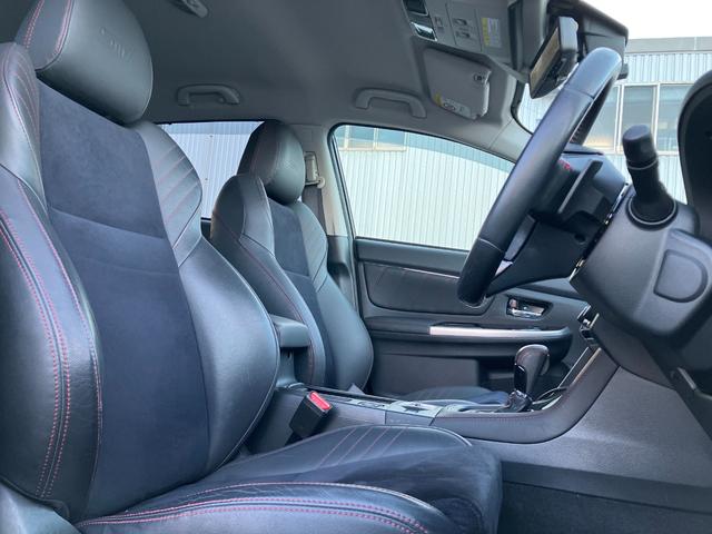 XC40 ウルトラ B4 AWD ダークエディション パノラマガラスサンルーフ・Googleナビ・harman/kardonプレミアムS・360度カメラ・ETC・シートヒーター・パワーシート・ハンズフリーパワーバックドア・スペアキー・禁煙車・保証継承(8枚目)