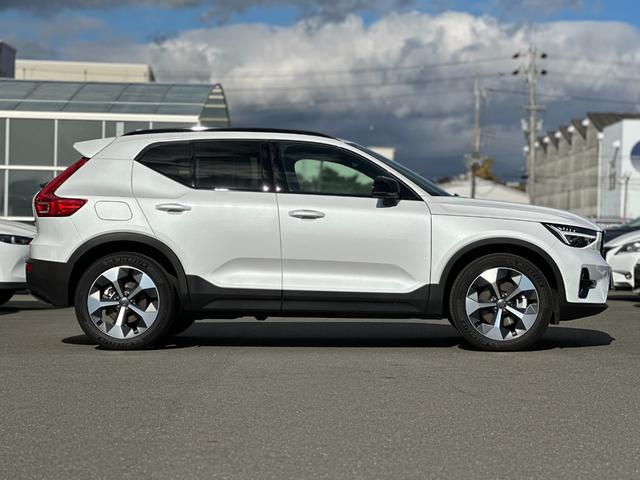 VOLVO XC40 ULTRA B4 AWD DARK EDITION