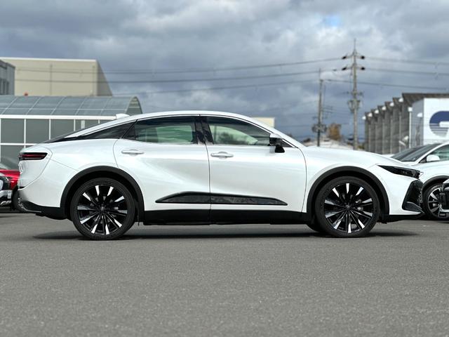 TOYOTA CROWN CROSSOVER RS