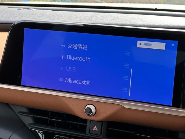 TOYOTA CROWN CROSSOVER RS