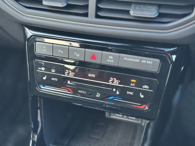 Ｔ－クロス ＴＳＩ　Ｒライン　ＤｉｓｃｏｖｅｒＰｒｏパッケージ・セーフティパッケージ・ナビ・ＥＴＣ２．０・バックカメラ・シートヒーター・ワイヤレスチャージング・オールインセーフティ・アダプティブクルーズコントロール・メーカー保証（35枚目）