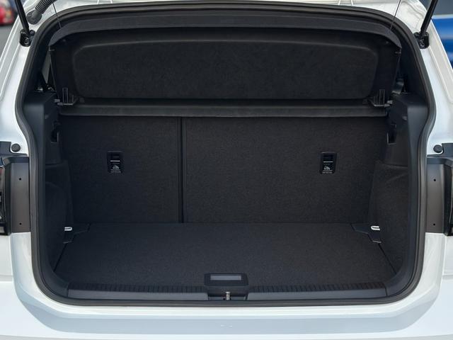 Ｔ－クロス ＴＳＩ　Ｒライン　ＤｉｓｃｏｖｅｒＰｒｏパッケージ・セーフティパッケージ・ナビ・ＥＴＣ２．０・バックカメラ・シートヒーター・ワイヤレスチャージング・オールインセーフティ・アダプティブクルーズコントロール・メーカー保証（50枚目）