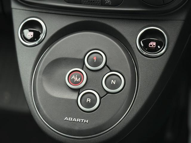 アバルト６９５ コンペティツィオーネ　前後ドラレコ・ｂｅａｔｓサウンド・ＥＴＣ・ハーフレザーシート・純正フロアマット・メーカー保証継承（37枚目）