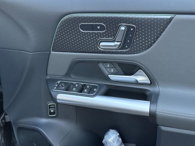 ＥＱＡ ＥＱＡ２５０＋　ナビ・ＴＶ・純正前後ドラレコ・純正フロアマット・ＥＴＣ２．０・電動シート・シートヒーター・電動リアゲート・メーカー保証継承（46枚目）