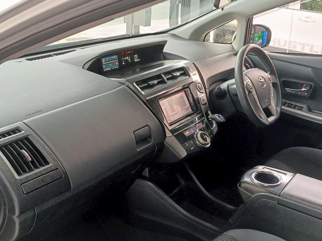 プリウスアルファ Ｓ　Ｌセレクション　■バックカメラ■ＥＴＣ■５人乗り■ナビ・テレビ■社外１６ＡＷ■（10枚目）