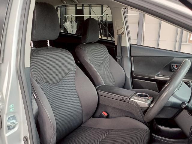 プリウスアルファ Ｓ　Ｌセレクション　■バックカメラ■ＥＴＣ■５人乗り■ナビ・テレビ■社外１６ＡＷ■（12枚目）