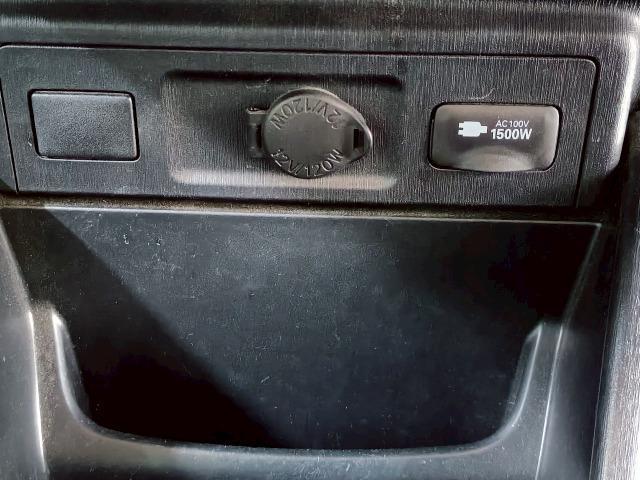 プリウスアルファ Ｓ　Ｌセレクション　■バックカメラ■ＥＴＣ■５人乗り■ナビ・テレビ■社外１６ＡＷ■（35枚目）