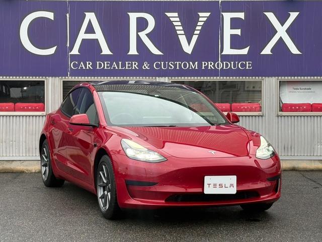 モデル３ ＲＷＤ　エンハンストＯＰ付　サモン　オートレーンチェンジ　黒内装　禁煙車　ハンドルヒーター　リヤシートヒーター　ＥＴＣ　ドラレコ（3枚目）