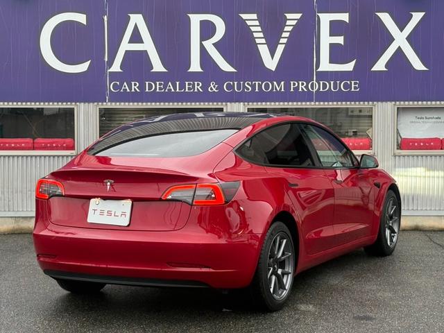 モデル３ ＲＷＤ　エンハンストＯＰ付　サモン　オートレーンチェンジ　黒内装　禁煙車　ハンドルヒーター　リヤシートヒーター　ＥＴＣ　ドラレコ（6枚目）