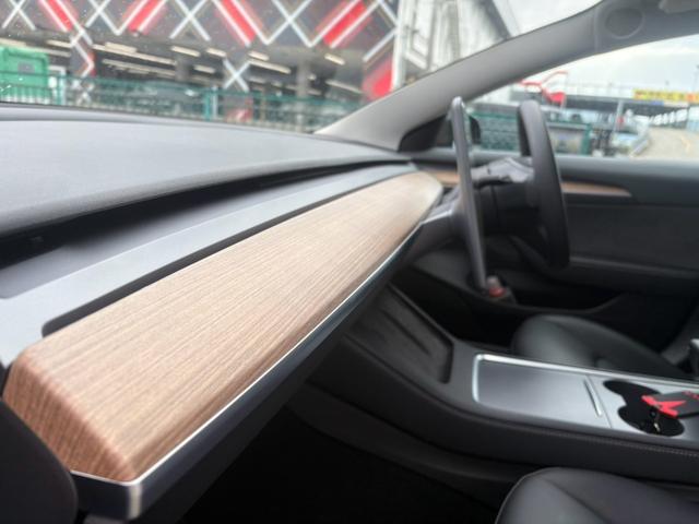 モデル３ ＲＹＺＥＮ　ロングレンジ　ＡＷＤ　黒内装　禁煙車　オートパイロット　パワーバックドア　ハンドルヒーター　リヤシートヒーター　ＥＴＣ　ドラレコ（32枚目）