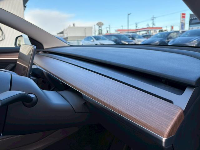 モデル3 ロングレンジ AWD 黒内装 デジタルミラー ドラレコ ETC(28枚目)