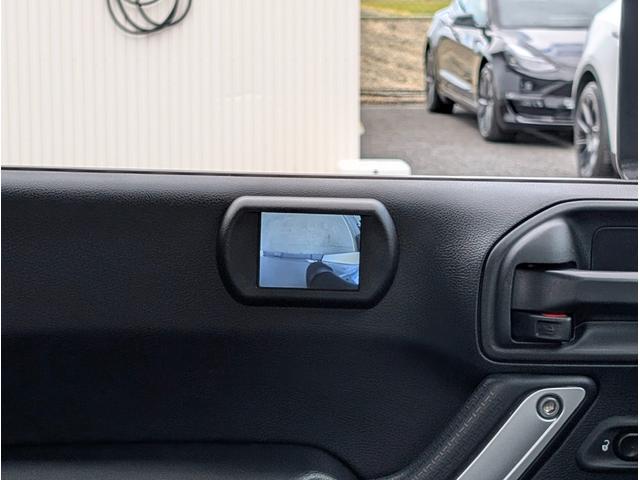 左サイドカメラ装備