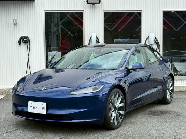 本来テスラ専門店ですがお客様からの下取り車両を格安で販売させて頂いております