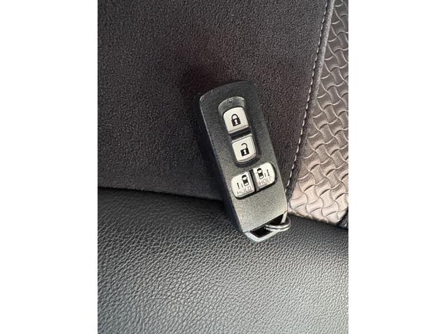 N-BOXカスタム G・Lターボホンダセンシング 両側パワースライドドア 1年間走行無制限保証 純正8インチナビ フルセグTV バックカメラ スマートキー LEDヘッドライト ETC ドライブレコーダー(18枚目)