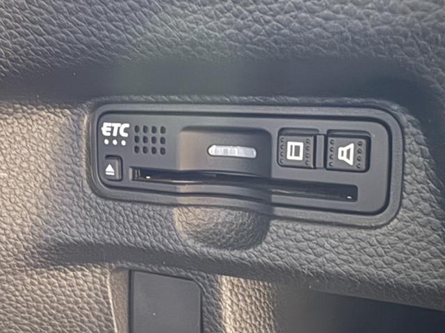 N-BOXカスタム G・Lターボホンダセンシング 両側パワースライドドア 1年間走行無制限保証 純正8インチナビ フルセグTV バックカメラ スマートキー LEDヘッドライト ETC ドライブレコーダー(19枚目)