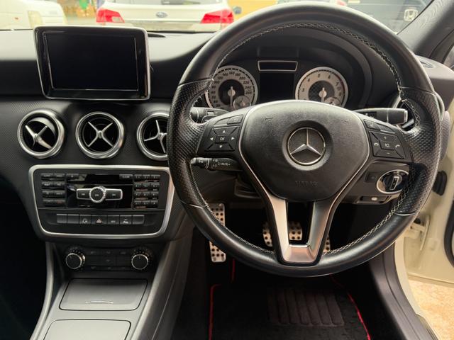 Ａクラス Ａ１８０　純正ナビ　フルセグＴＶ　バックカメラ　ＥＴＣ　ハーフレザーシート　キーレス　ドライブレコーダー　ＨＩＤヘッドライト（14枚目）