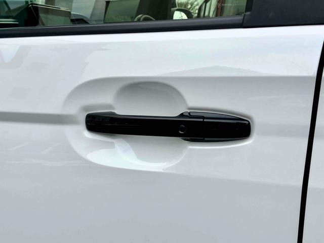 Ｎ－ＢＯＸカスタム Ｌターボ　スタイル＋ブラック　ドライブレコーダー　ＥＴＣ　バックカメラ　両側電動スライドドア　ナビ　ＴＶ　クリアランスソナー　オートクルーズコントロール　レーンアシスト　衝突被害軽減システム　オートライト　ＬＥＤヘッドランプ（30枚目）