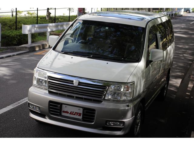 エルグランド Ｖ　後期型　インタークーラー付きディーゼルターボ　４ＷＤ　Ｗサンルーフ　電動コーナーポール　ＥＴＣ（17枚目）