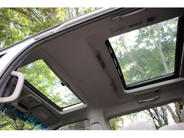 エルグランド Ｖ　後期型　インタークーラー付きディーゼルターボ　４ＷＤ　Ｗサンルーフ　電動コーナーポール　ＥＴＣ（27枚目）