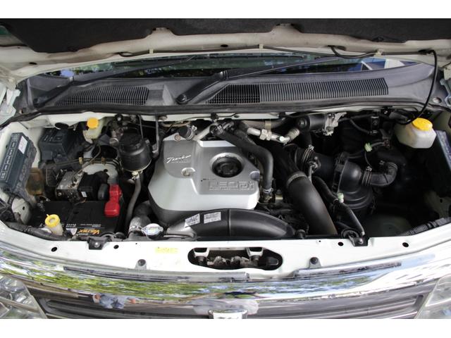 エルグランド Ｖ　後期型　インタークーラー付きディーゼルターボ　４ＷＤ　Ｗサンルーフ　電動コーナーポール　ＥＴＣ（36枚目）