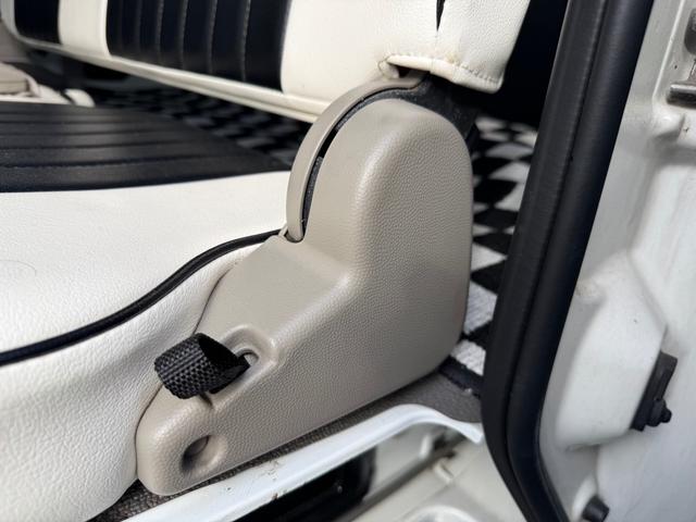 エブリイ ＰＡ　バス仕様、ＰＡチクゲンテイ、キャブバン、内装ペイント、シートカバー（19枚目）