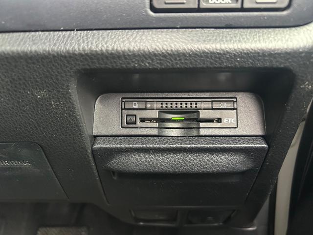 ノア Si 両側パワースライドドア(8枚目)