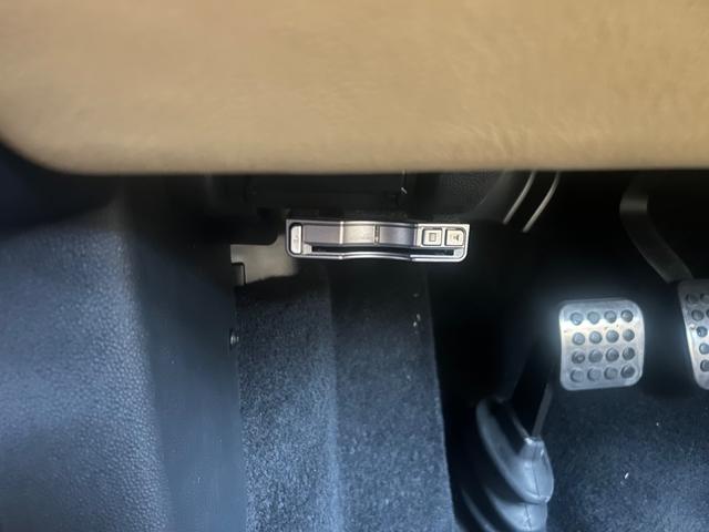 スマートクーペ ＢＲＡＢＵＳエクミトブル　純正ブラバス　艶消し　ベンツスマート　ブラバスエクスクルーシブ　サハラベージュレザーシート　カロッツェリアナビ　グラストップ　シートヒータ　ビルシュタイン足回り　外装マッドブラックラッピング　ＥＴＣ（6枚目）