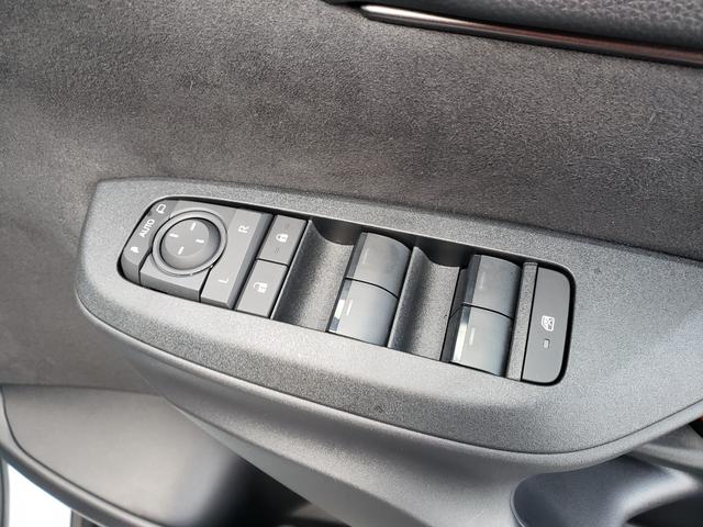 ���Ђł́A�P���c���Ƒϋv���A�������ɗD�ꂽ�L�[�p�[�̃_�C�������h�R�[�e�B���O���{�H���Ă���܂������L�Y�≘�ꂩ��{�f�B����邨�X�X���̃I�v�V�����ł��I���Ђ����p���������I