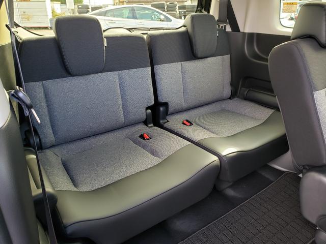 フリード ｅ：ＨＥＶエアー　ＥＸ　登録済未使用車　７人　両側パワースライドドア　純正バックカメラ　シートヒーター　純正１５インチアルミ　ＬＥＤヘッドライト　リアクーラー　純正フロアマット　ドアバイザー　保証書　取説　スペアキー（29枚目）