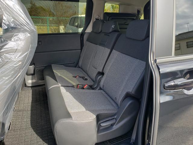 フリード ｅ：ＨＥＶエアー　ＥＸ　登録済未使用車　７人　両側パワースライドドア　純正バックカメラ　シートヒーター　純正１５インチアルミ　ＬＥＤヘッドライト　リアクーラー　純正フロアマット　ドアバイザー　保証書　取説　スペアキー（32枚目）