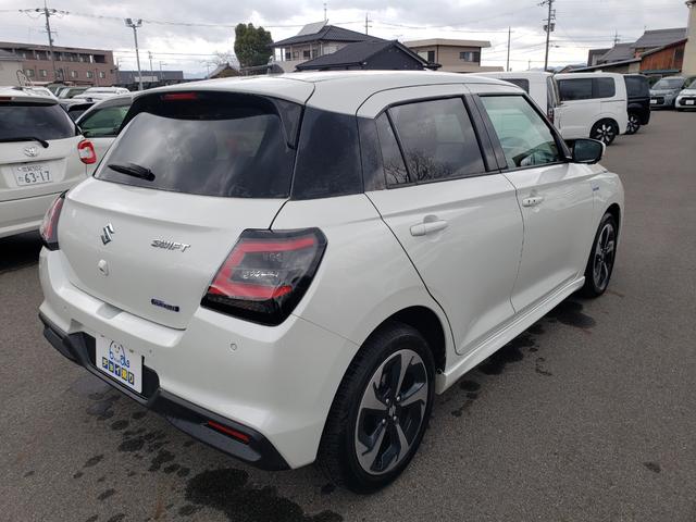 スイフト ハイブリッドＭＺ　全方位カメラ　９インチメーカーナビ　ＢＳＭ　シートヒーター　クリアランスソナー　スズキコネクト　アダプティブクルーズコントロール　ＬＥＤヘッドライト　ＬＥＤフォグ　純正アルミホイール　パドルシフト（52枚目）