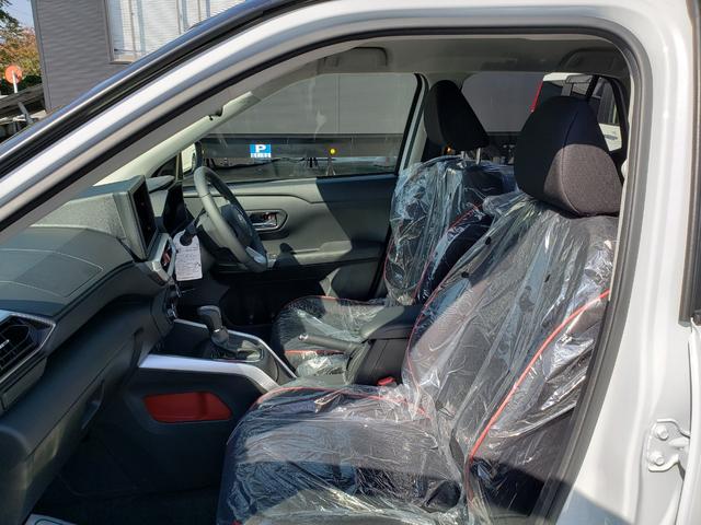 Z 登録済未使用車/パノラミックビュー 衝突回避支援ブレーキ シートヒーター アダプティブクルーズコントロール オートハイビーム LEDランプ コーナーセンサー(12枚目)