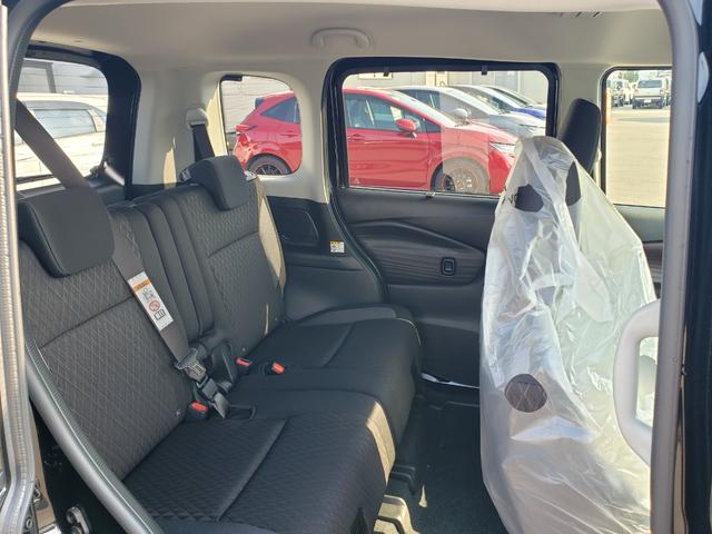 ソリオバンディット ハイブリッドMV 登録済未使用車 セーフティサポート 純正9インチディスプレイ 全方位モニター LEDヘッドライト LEDフォグ 両側パワースライドドア 純正15インチアルミホイール クリアランスソナー 電動格納ミラー(16枚目)