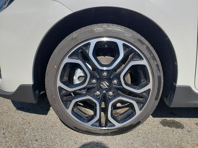 スイフトスポーツ ベースグレード デュアルセンサーブレーキサポート ブラインドスポットモニター アダプティブクルーズコントロール シートヒーター 保証書 スマートキー トノカバー フロアマット LEDヘッドライト スペアキー(10枚目)