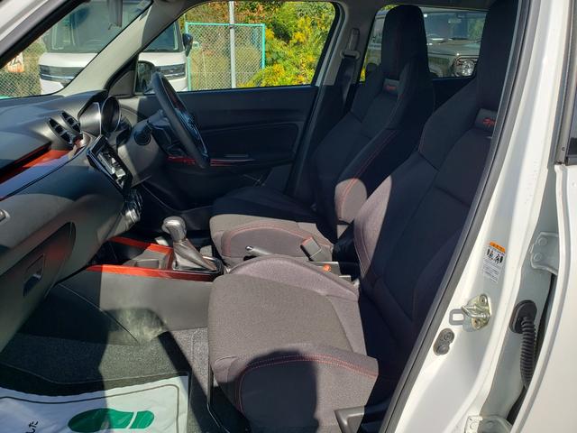 スイフトスポーツ ベースグレード デュアルセンサーブレーキサポート ブラインドスポットモニター アダプティブクルーズコントロール シートヒーター 保証書 スマートキー トノカバー フロアマット LEDヘッドライト スペアキー(33枚目)