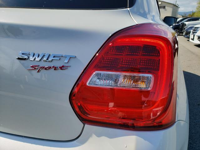 スイフトスポーツ ベースグレード デュアルセンサーブレーキサポート ブラインドスポットモニター アダプティブクルーズコントロール シートヒーター 保証書 スマートキー トノカバー フロアマット LEDヘッドライト スペアキー(43枚目)