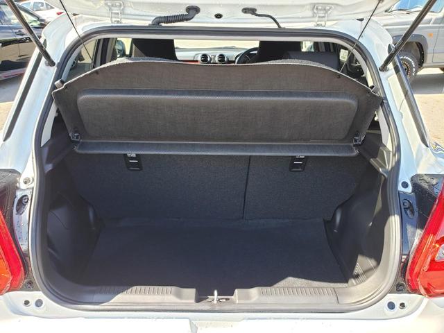 スイフトスポーツ ベースグレード デュアルセンサーブレーキサポート ブラインドスポットモニター アダプティブクルーズコントロール シートヒーター 保証書 スマートキー トノカバー フロアマット LEDヘッドライト スペアキー(48枚目)