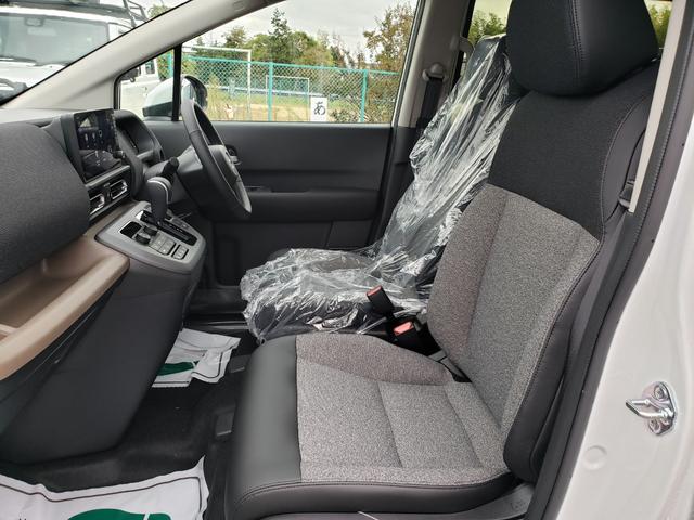 フリード ｅ：ＨＥＶエアー　ＥＸ　登録済未使用車　純正フルセグナビ　バックカメラ　アダプティブクルーズコントロール　後席エアコン　ＬＥＤヘッドライト　クリアランスソナー　シートヒーター　電動パーキング　純正アルミホイール（38枚目）